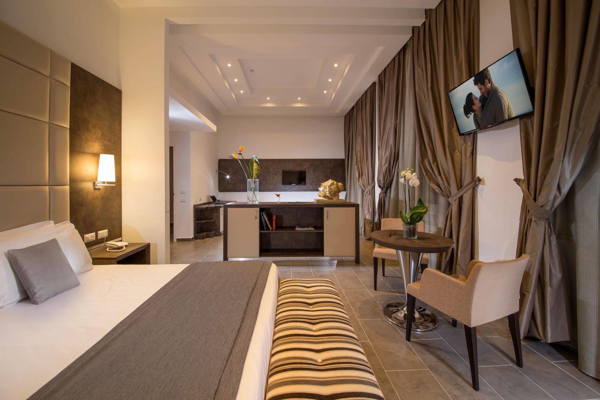 Hearth Rome